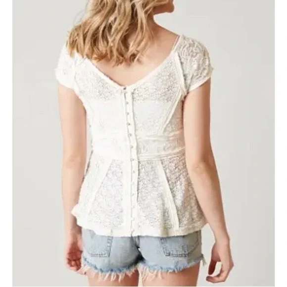 Free People Besties Top women Small Cream Lace Boho Back Button Cap Sleeve - Picture 2 of 14